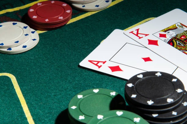 Hand outcome and payout display Bet confirmation and hand result screen